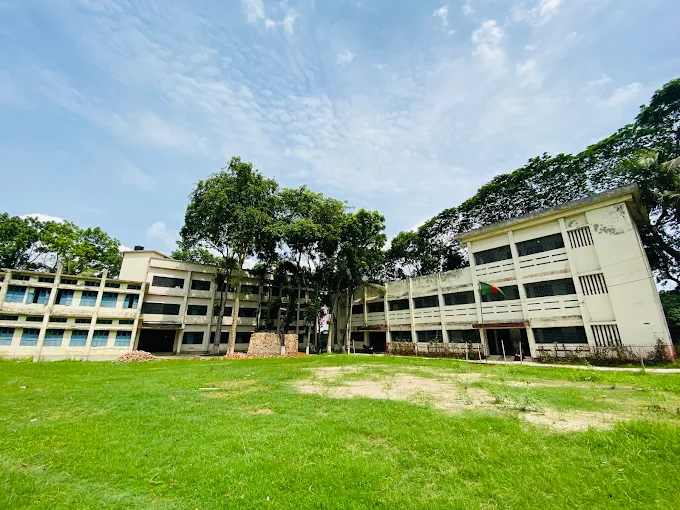 কলেজ ক্যাম্পাসের ছবি